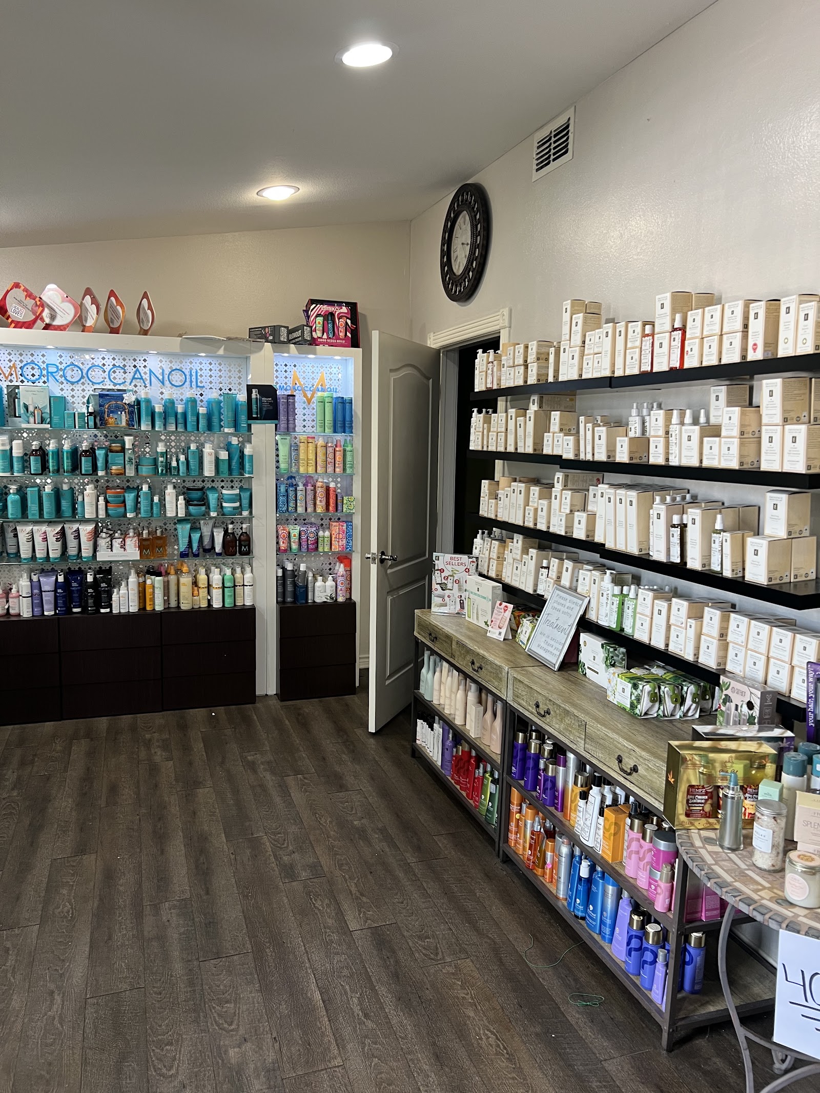 Fountain of Youth Salon & Spa nail photo 8